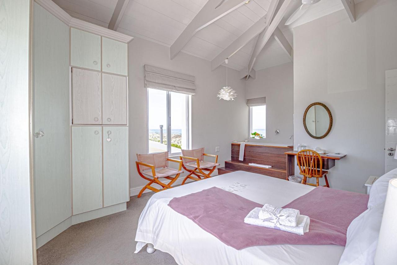 138 Marine Beachfront Guesthouse Hermanus Exteriör bild