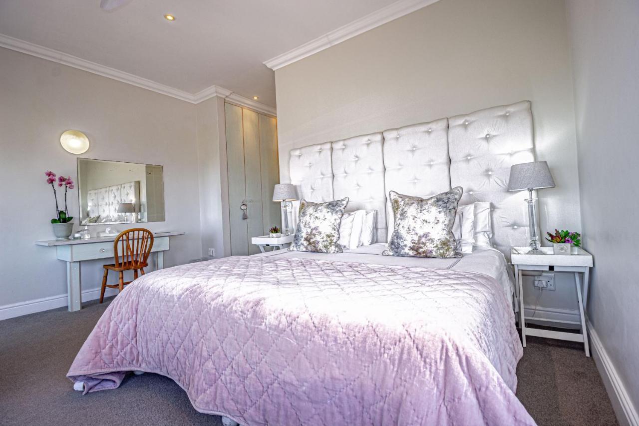138 Marine Beachfront Guesthouse Hermanus Exteriör bild